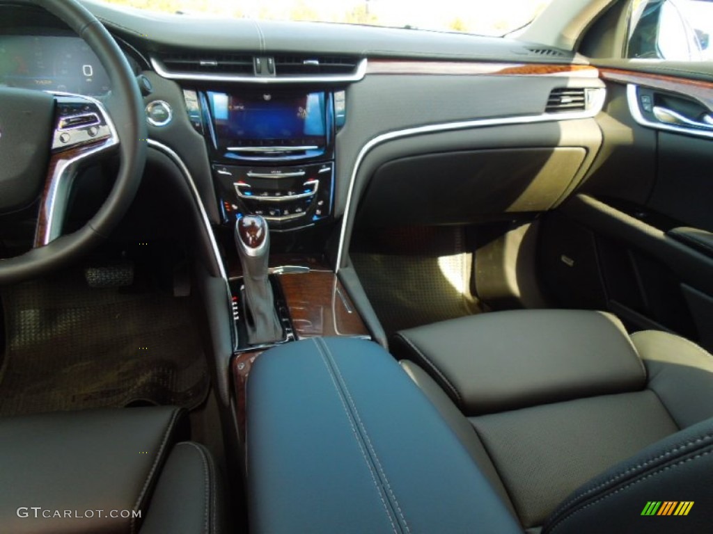 2013 Cadillac XTS Premium FWD Jet Black Dashboard Photo #73044424