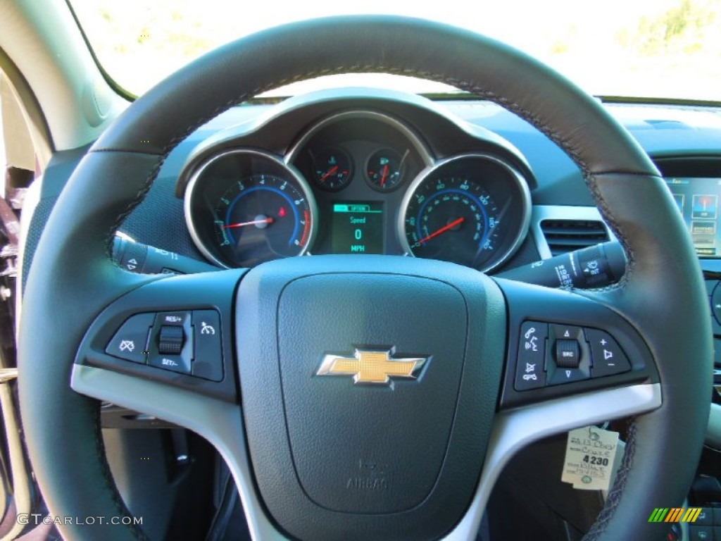 2013 Chevrolet Cruze LT Jet Black Steering Wheel Photo #73045116