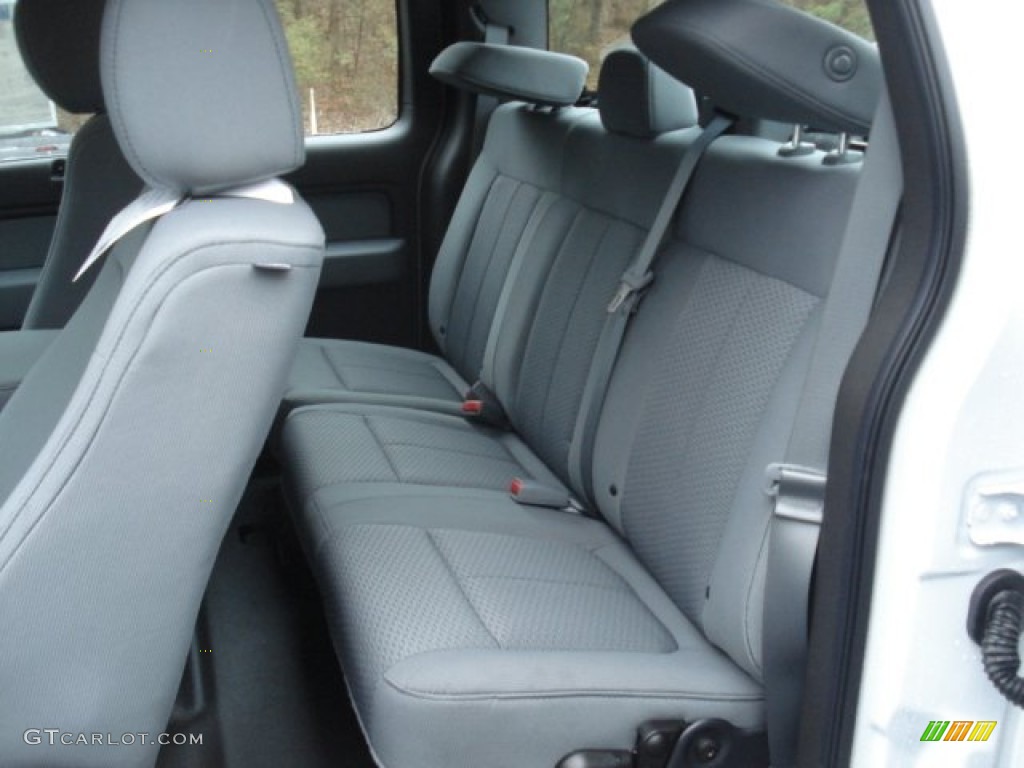 2013 Ford F150 STX SuperCab 4x4 Rear Seat Photo #73045873