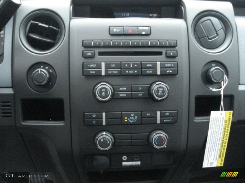 2013 Ford F150 STX SuperCab 4x4 Controls Photo #73045891
