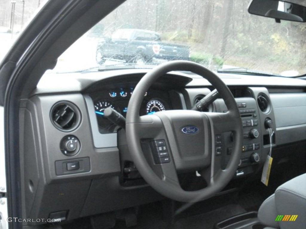 2013 Ford F150 STX SuperCab 4x4 Steel Gray Dashboard Photo #73046026