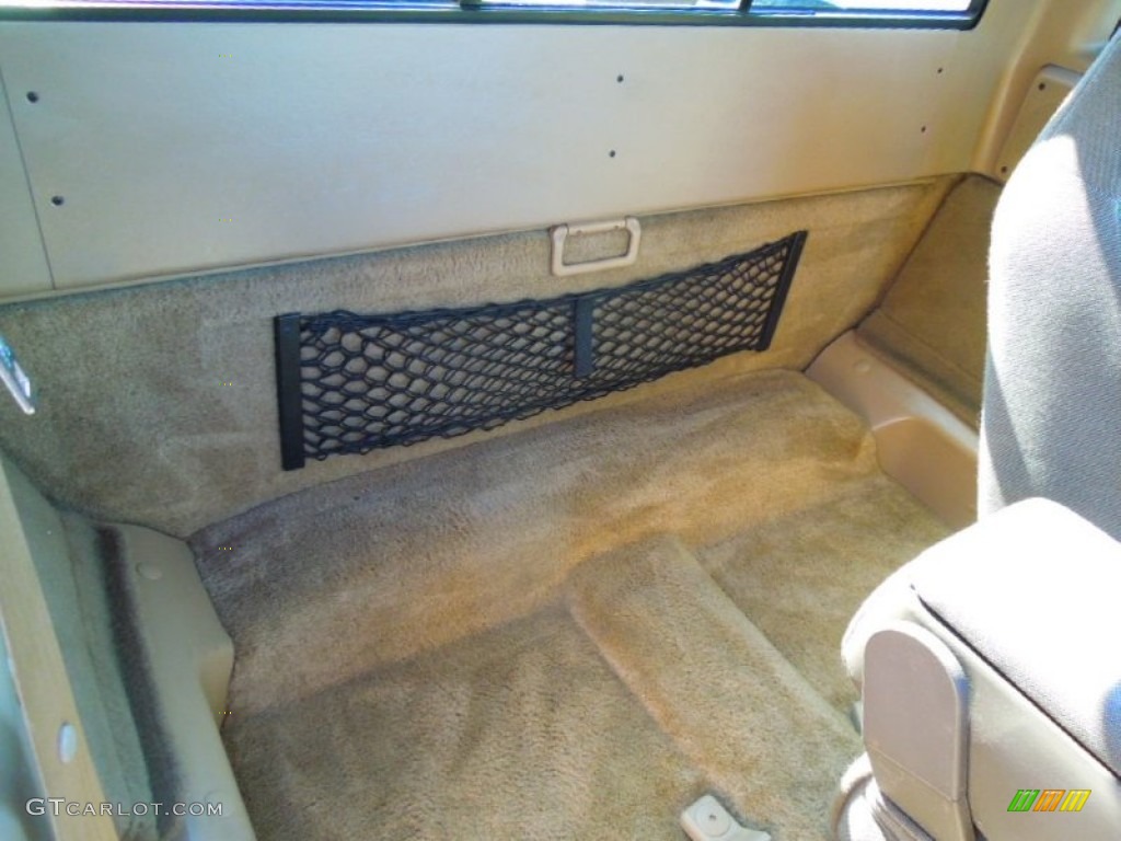 1998 B-Series Truck B3000 SE Extended Cab - Black / Beige photo #18