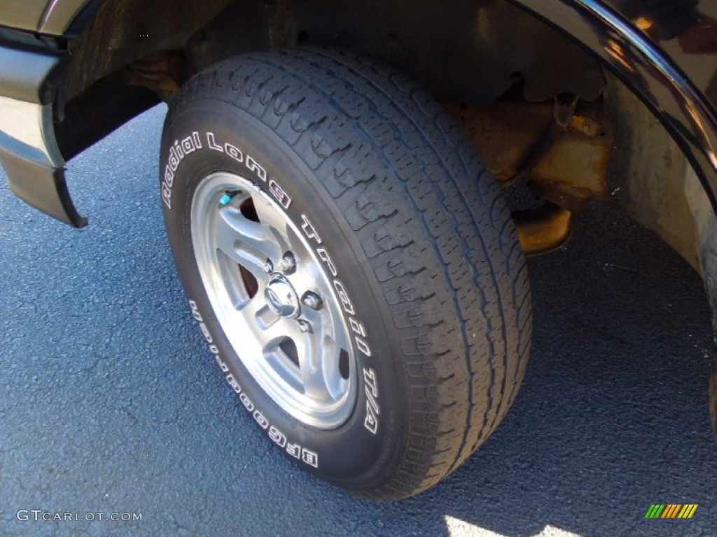 1998 B-Series Truck B3000 SE Extended Cab - Black / Beige photo #24
