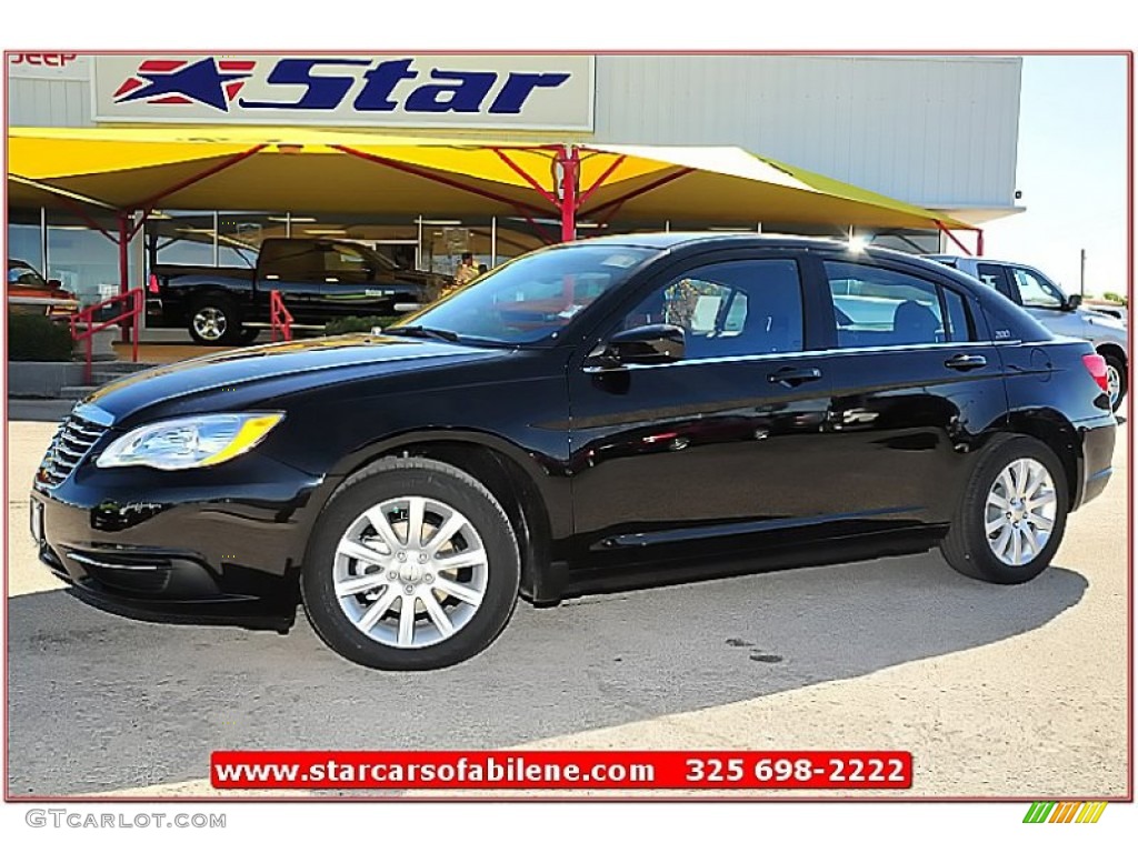 Black Chrysler 200