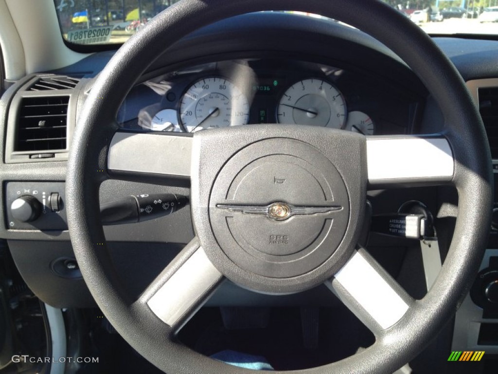 2009 Chrysler 300 LX Steering Wheel Photos