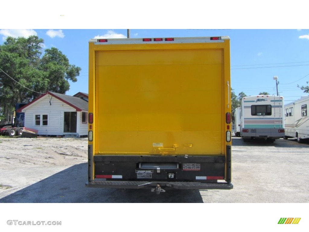 2008 E Series Cutaway E350 Commercial Moving Truck - Yellow / Medium Flint photo #13