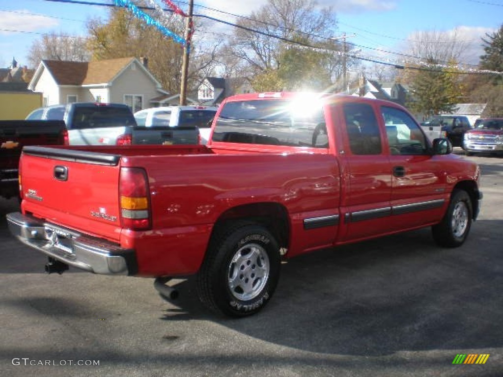 2001 Silverado 1500 LS Extended Cab - Victory Red / Graphite photo #2