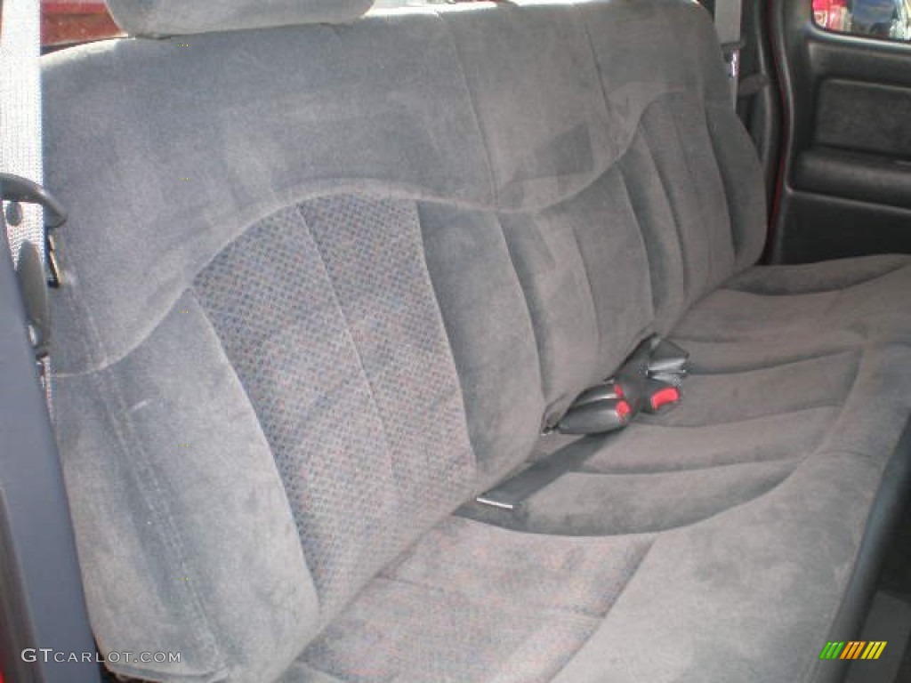 2001 Silverado 1500 LS Extended Cab - Victory Red / Graphite photo #3