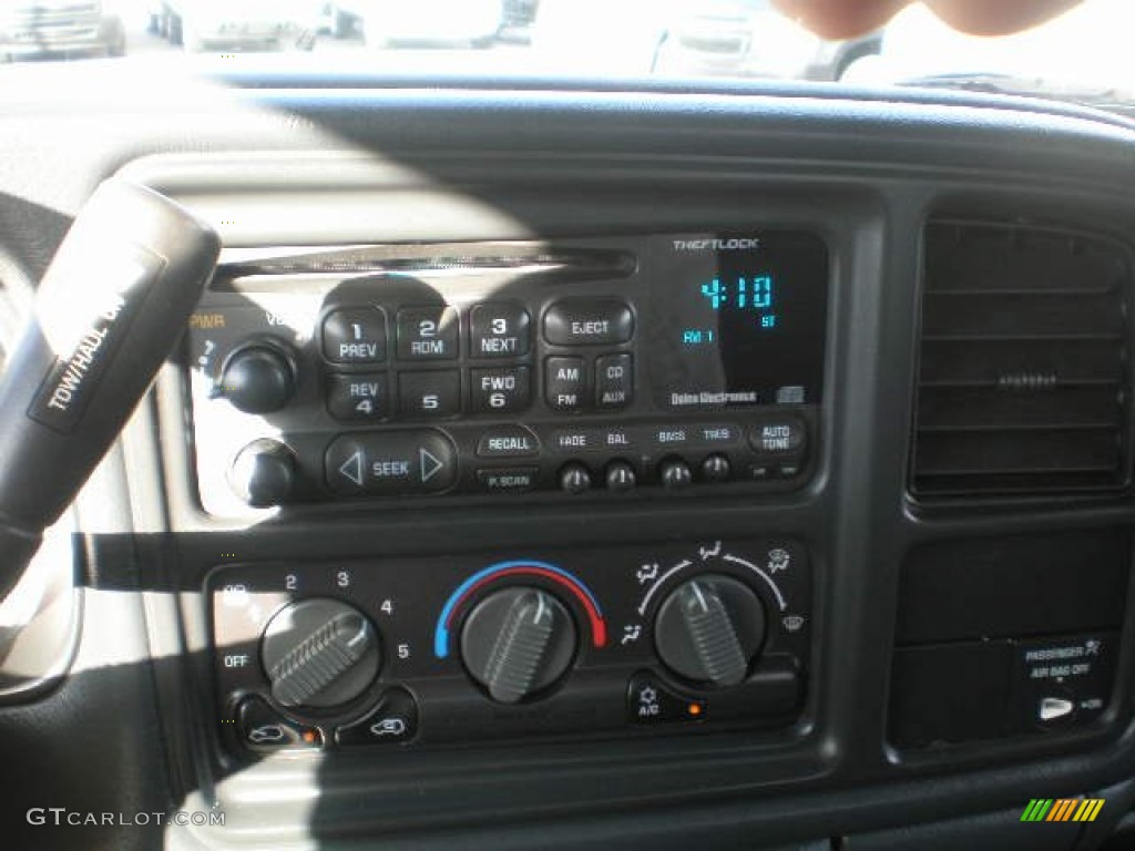 2001 Silverado 1500 LS Extended Cab - Victory Red / Graphite photo #9