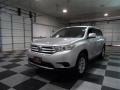 2011 Classic Silver Metallic Toyota Highlander V6  photo #3