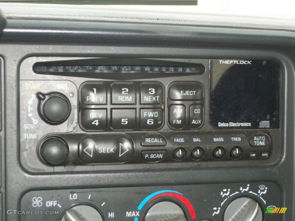 1997 Chevrolet C/K 2500 K2500 Extended Cab 4x4 Controls Photo #73058180