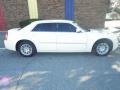 Cool Vanilla White - 300 LX Photo No. 2
