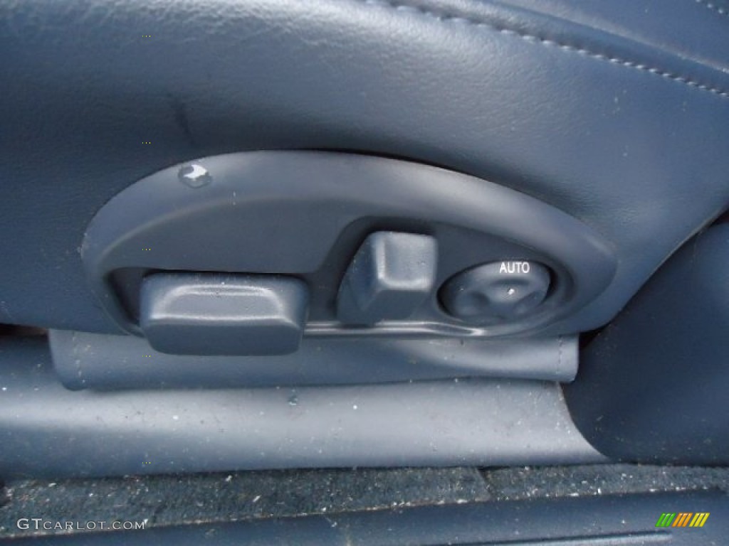 2002 DeVille DHS - Blue Onyx Metallic / Midnight Blue photo #7