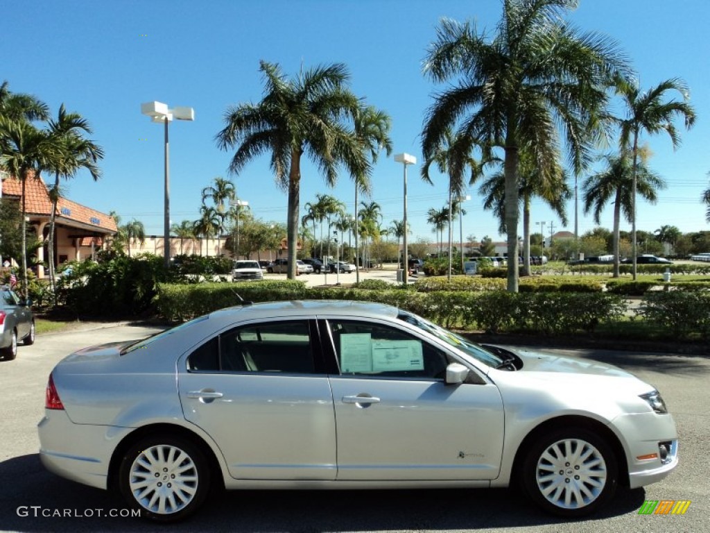 2010 Fusion Hybrid - Brilliant Silver Metallic / Medium Light Stone photo #5