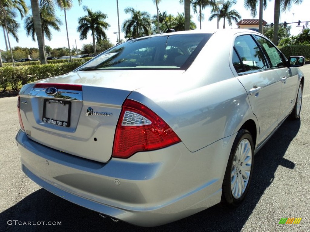 2010 Fusion Hybrid - Brilliant Silver Metallic / Medium Light Stone photo #6
