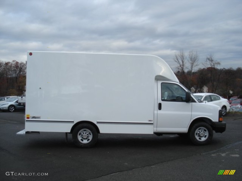 Summit White 2013 Chevrolet Express 3500 Cutaway Cargo Van Exterior Photo #73064022