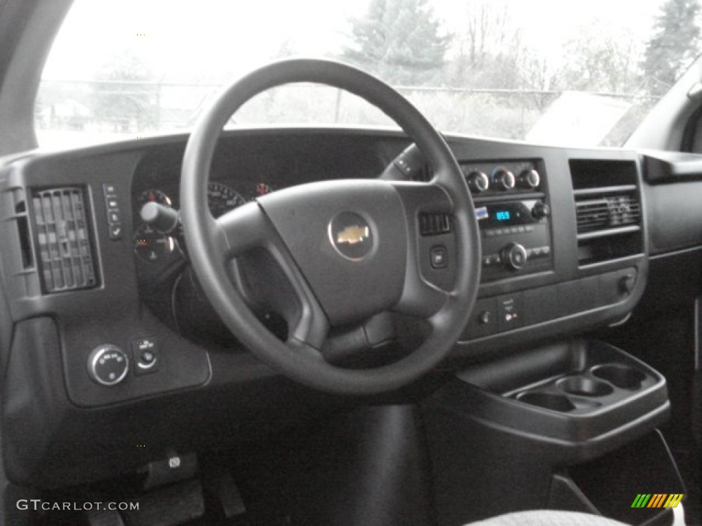 2013 Chevrolet Express 3500 Cutaway Cargo Van Dashboard Photos