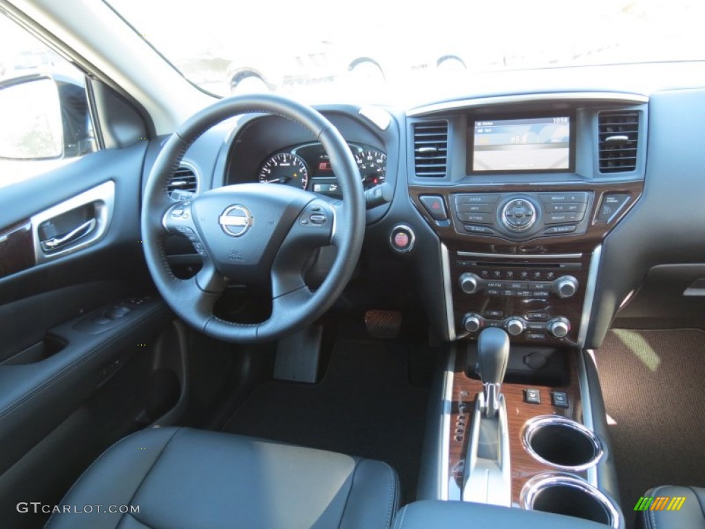 2013 Nissan Pathfinder SL Charcoal Dashboard Photo #73064781