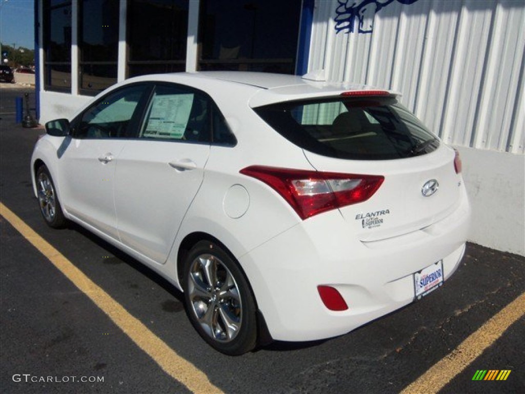 2013 Elantra GT - Monaco White / Beige photo #6