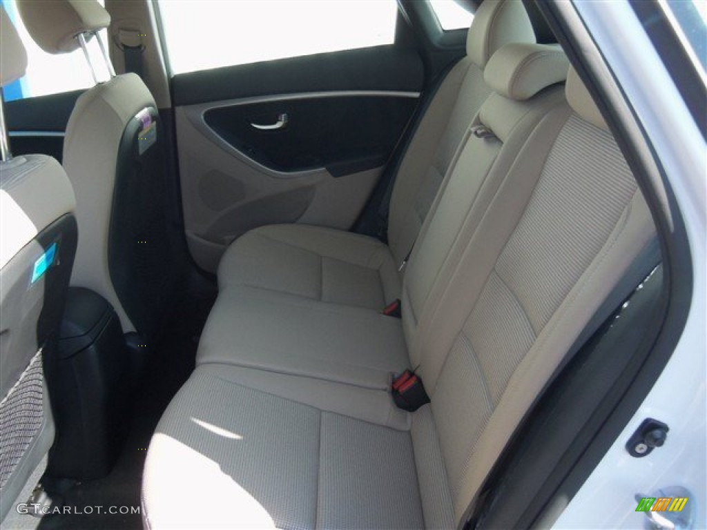 2013 Elantra GT - Monaco White / Beige photo #13