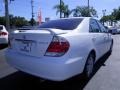 Super White - Camry LE Photo No. 19
