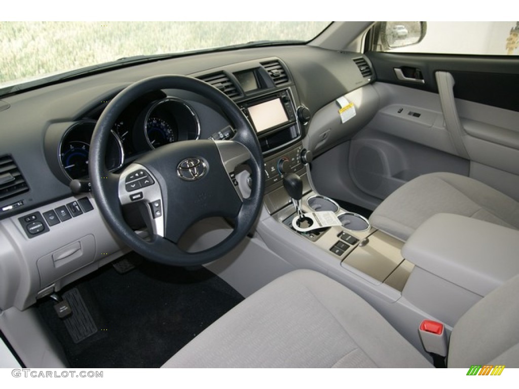 Ash Interior 2013 Toyota Highlander Hybrid 4WD Photo #73070292