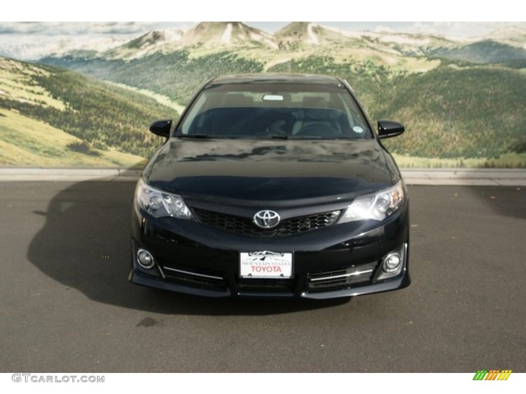 2012 Camry SE - Attitude Black Metallic / Black photo #3