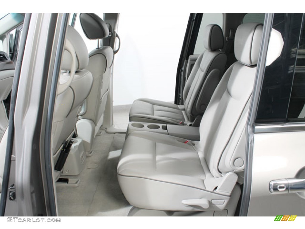 Gray Interior 2011 Nissan Quest 3.5 SL Photo #73072374