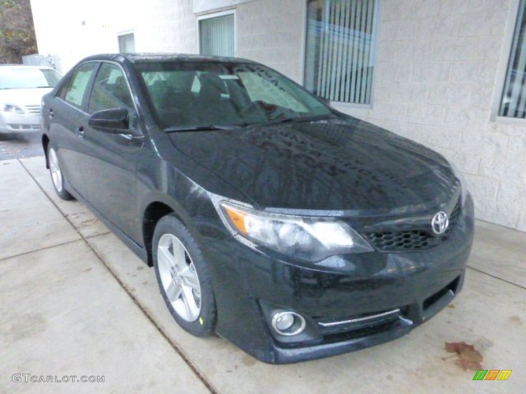 2012 Camry SE - Attitude Black Metallic / Black photo #7