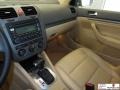 2005 Wheat Beige Metallic Volkswagen Jetta 2.5 Sedan  photo #9