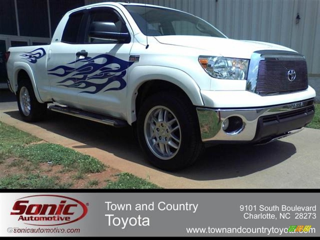 2010 Tundra SR5 Double Cab - Super White / Sand Beige photo #1