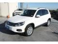 Candy White - Tiguan SE Photo No. 3