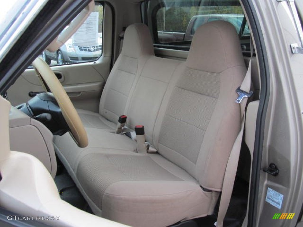 Medium Parchment Beige Interior 2003 Ford F150 XL Regular Cab Photo #73078128