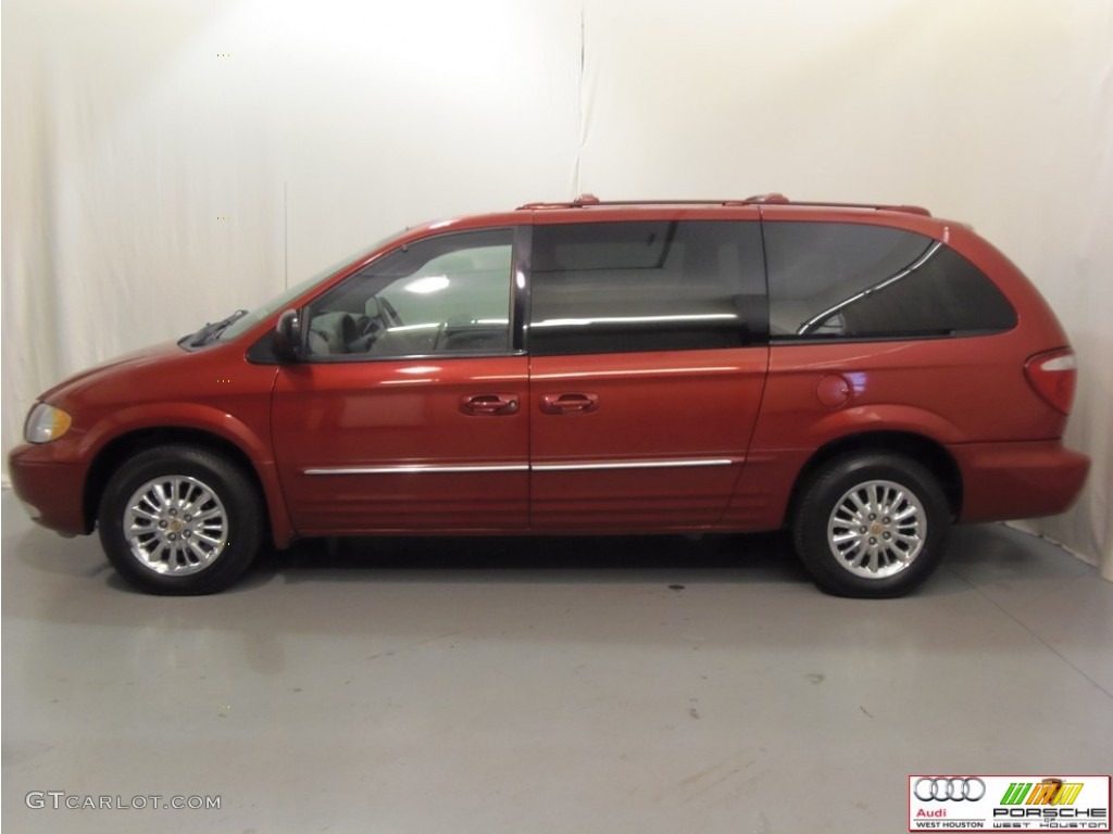 2002 Town & Country Limited - Inferno Red Tinted Pearlcoat / Taupe photo #5