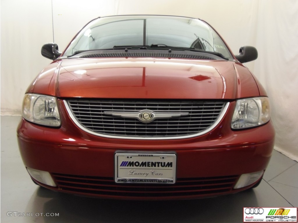 2002 Town & Country Limited - Inferno Red Tinted Pearlcoat / Taupe photo #16