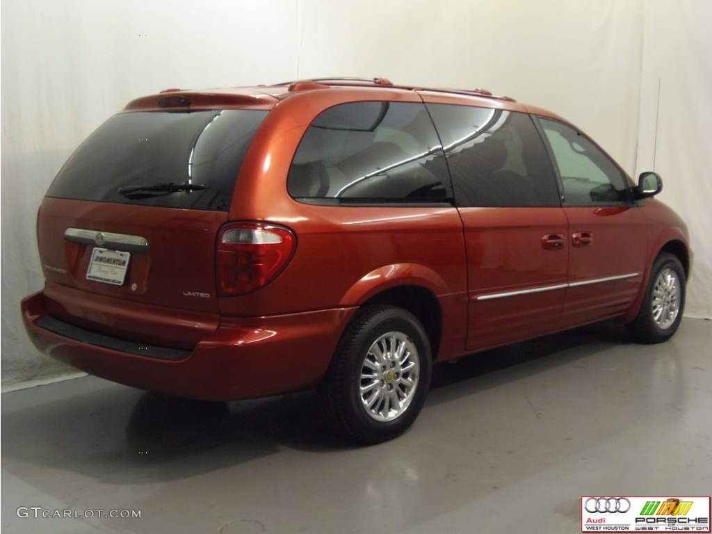 2002 Town & Country Limited - Inferno Red Tinted Pearlcoat / Taupe photo #20