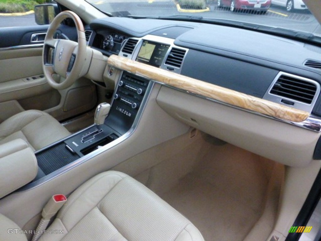 2009 Lincoln MKS Sedan Light Camel Dashboard Photo #73086345