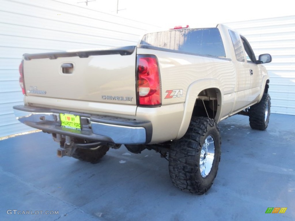 2005 Silverado 1500 Z71 Extended Cab 4x4 - Sandstone Metallic / Dark Charcoal photo #3