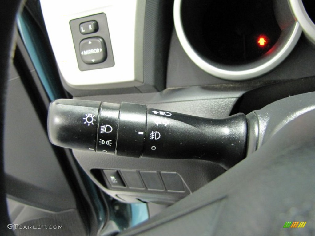 2009 Vibe 2.4 AWD - Mystic Blue Metallic / Ebony photo #14
