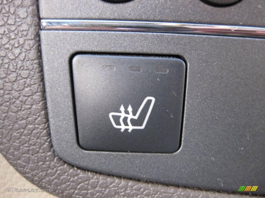 2010 Mercedes-Benz C 300 Luxury Controls Photo #73090816