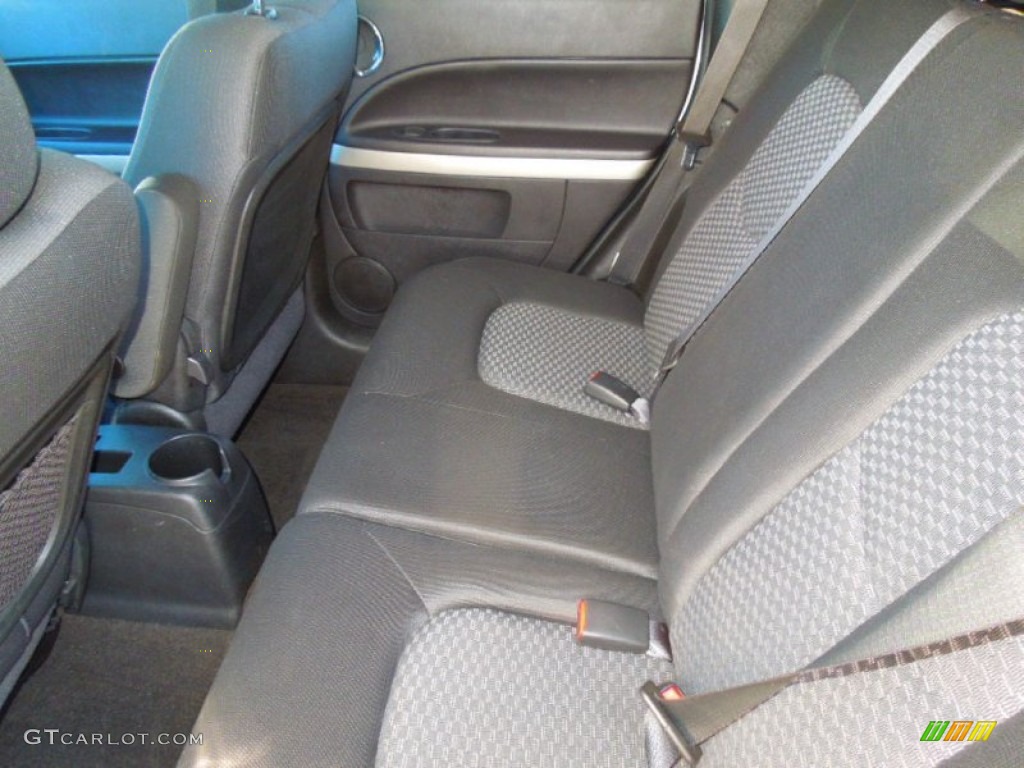 2009 HHR LS - Summit White / Ebony photo #16