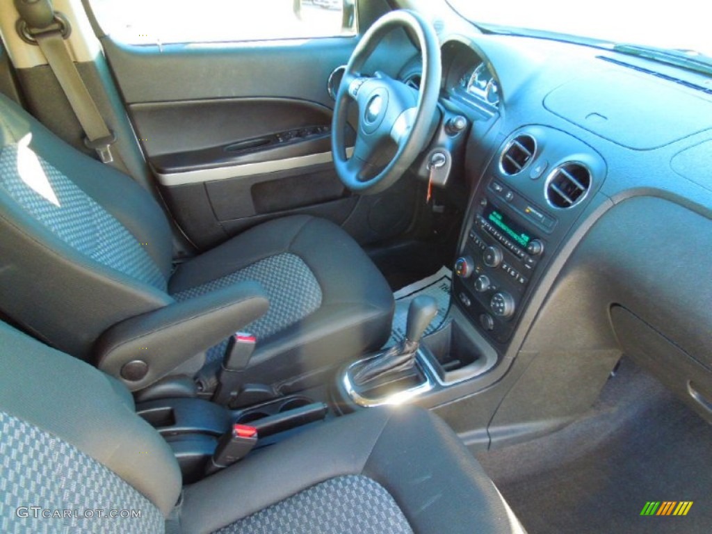 2009 HHR LS - Summit White / Ebony photo #22