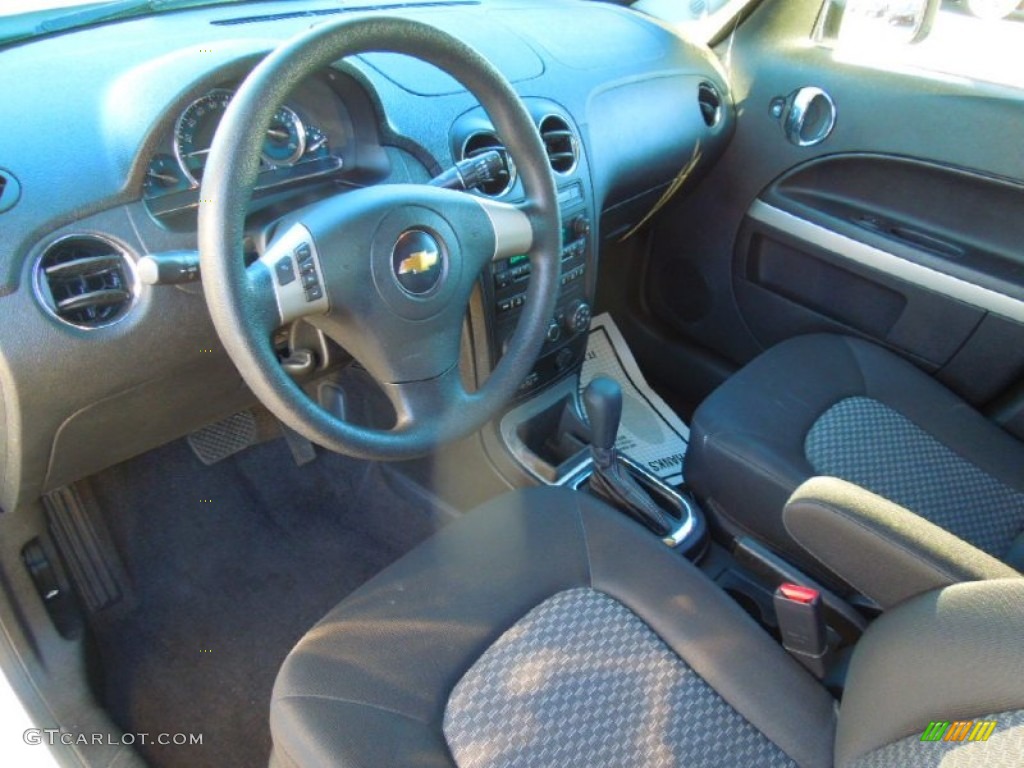 2009 HHR LS - Summit White / Ebony photo #26