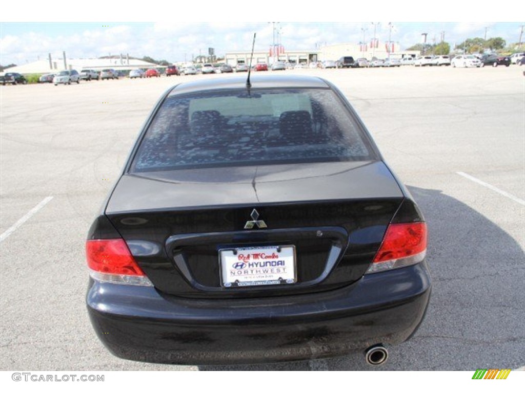 2006 Lancer SE - Labrador Black Pearl / Gray photo #5