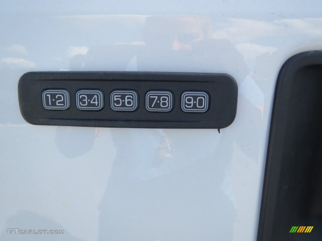 2012 F250 Super Duty XLT Crew Cab 4x4 - Oxford White / Steel photo #15