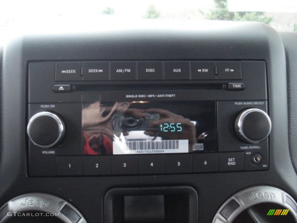 2013 Jeep Wrangler Sport 4x4 Audio System Photo #73099233