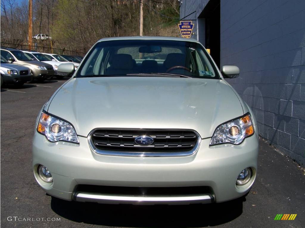 2006 Outback 3.0 R L.L.Bean Edition Sedan - Champagne Gold Opalescent / Taupe photo #2