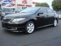 Black - Camry SE Photo No. 7