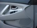 Black - Camry SE Photo No. 13