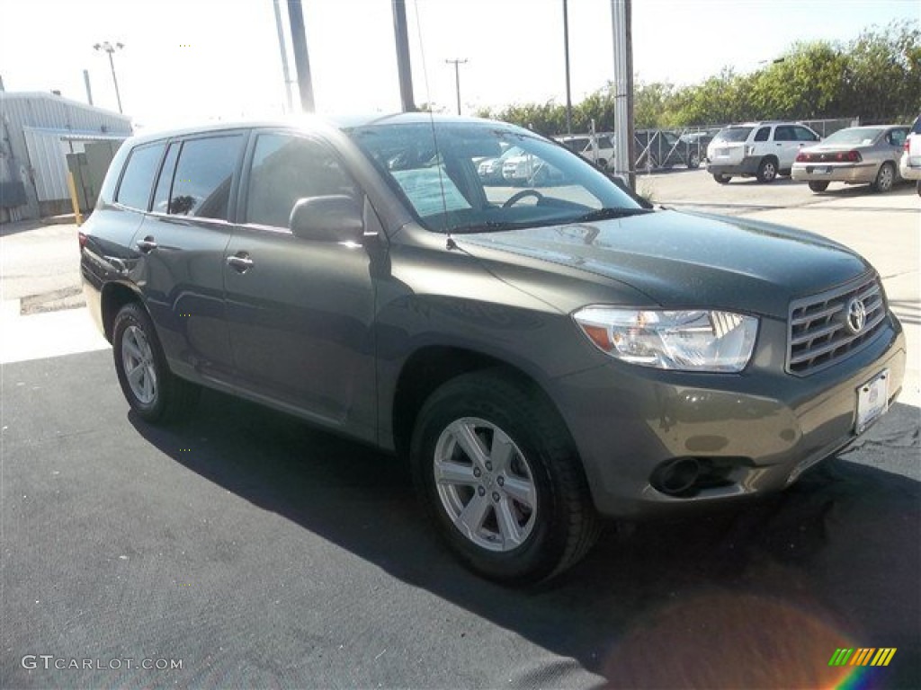 2010 Highlander V6 - Cypress Green Pearl / Sand Beige photo #3